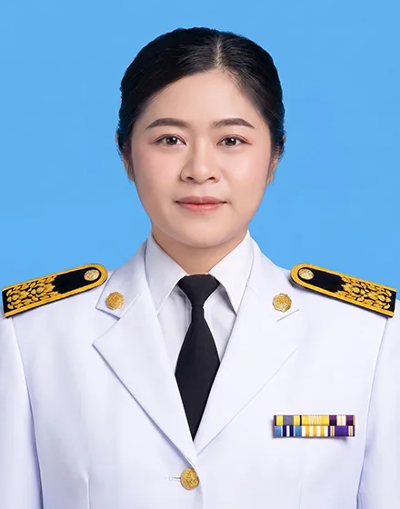 นางสาวชัชชฎา  ชุมภูเทพ