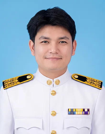 นายชยุตม์  ยอทู